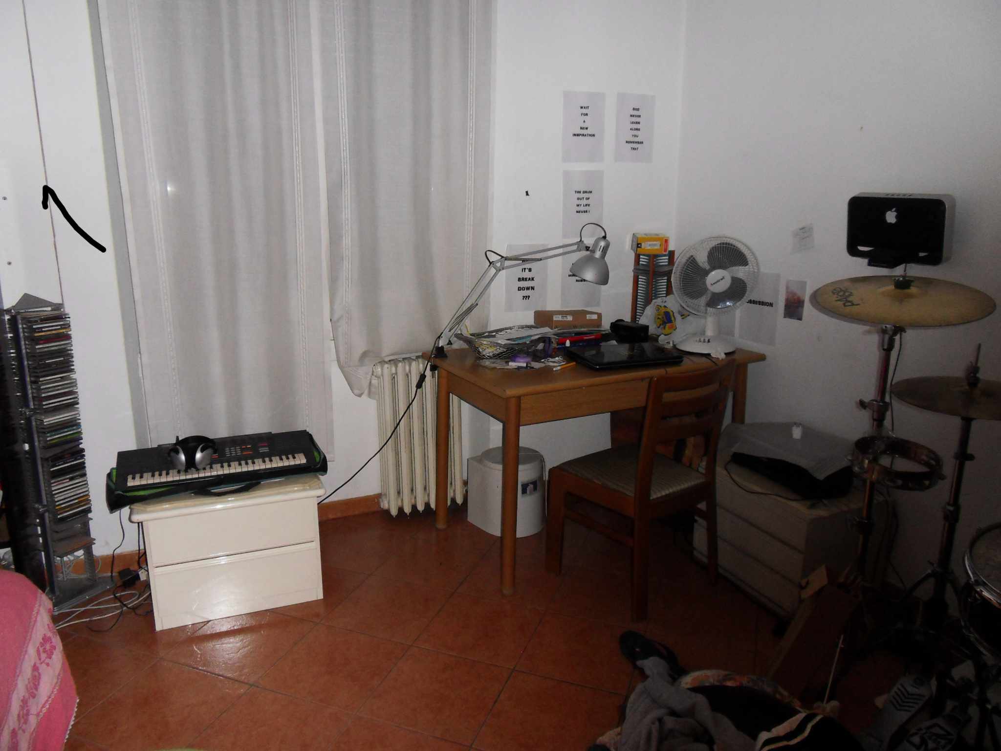 MILANO (Zona Certosa) : Trilocale arredato al 3° piano senza ascensore
