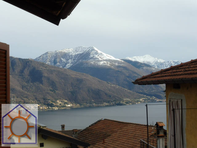Dongo (Co) : In zona limitrofe Dongo. casa semi-indipendente con vista lago