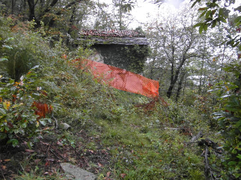 Bellano (LC) : Rustico can ampio terreno