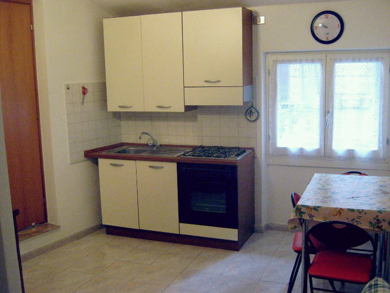 Colico (LC) : Trilocale in centro completamente ristrutturato.