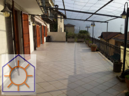 Pognana Lario (CO) : Trilocale con terrazza