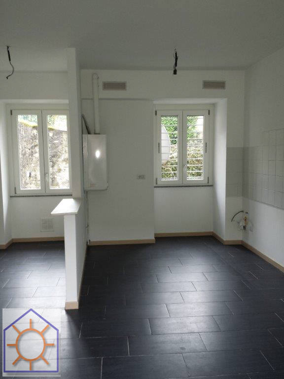 Vercurago (Lc) : Trilocale ristrutturato con box
