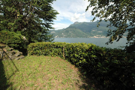 Doppio click per dettaglio immobile Bellano (LC) : Appartamento fronte lago con giardino direttamente a lago