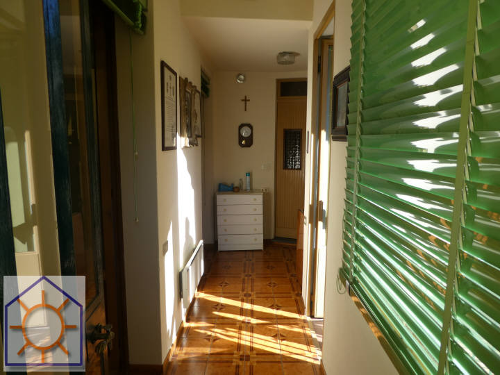 Perledo (LC)(Vezio) : Bilocale arredato con terrazzino