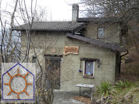 Perledo (LC) : Rustico con vista lago, 13000 di terreno, + crotto