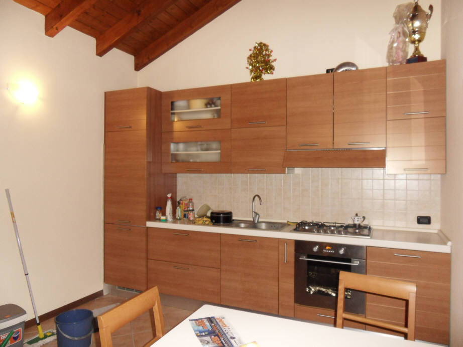 BILOCALE RECENTE ARREDATO, CON BOX SINGOLO