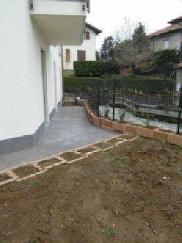 FINO MORNASCO (CO) : Trilocale con giardino