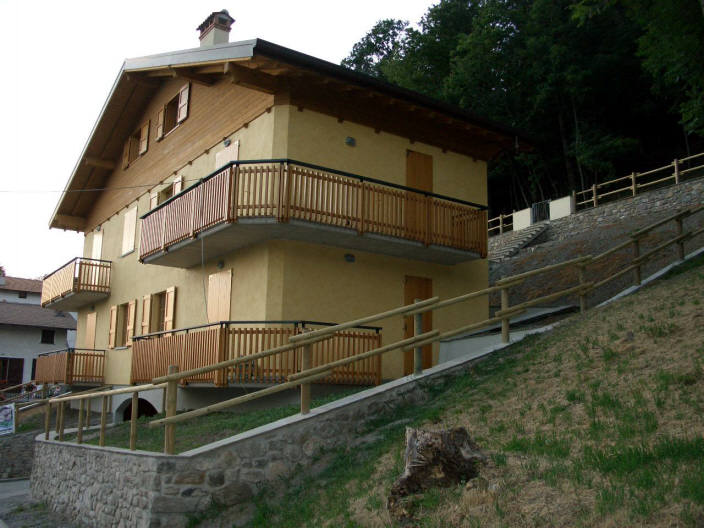 VENDROGNO (LC) Casa indipendente