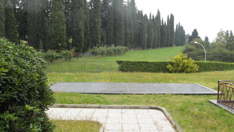 Monguzzo (CO) : Bilocale arredato al PT