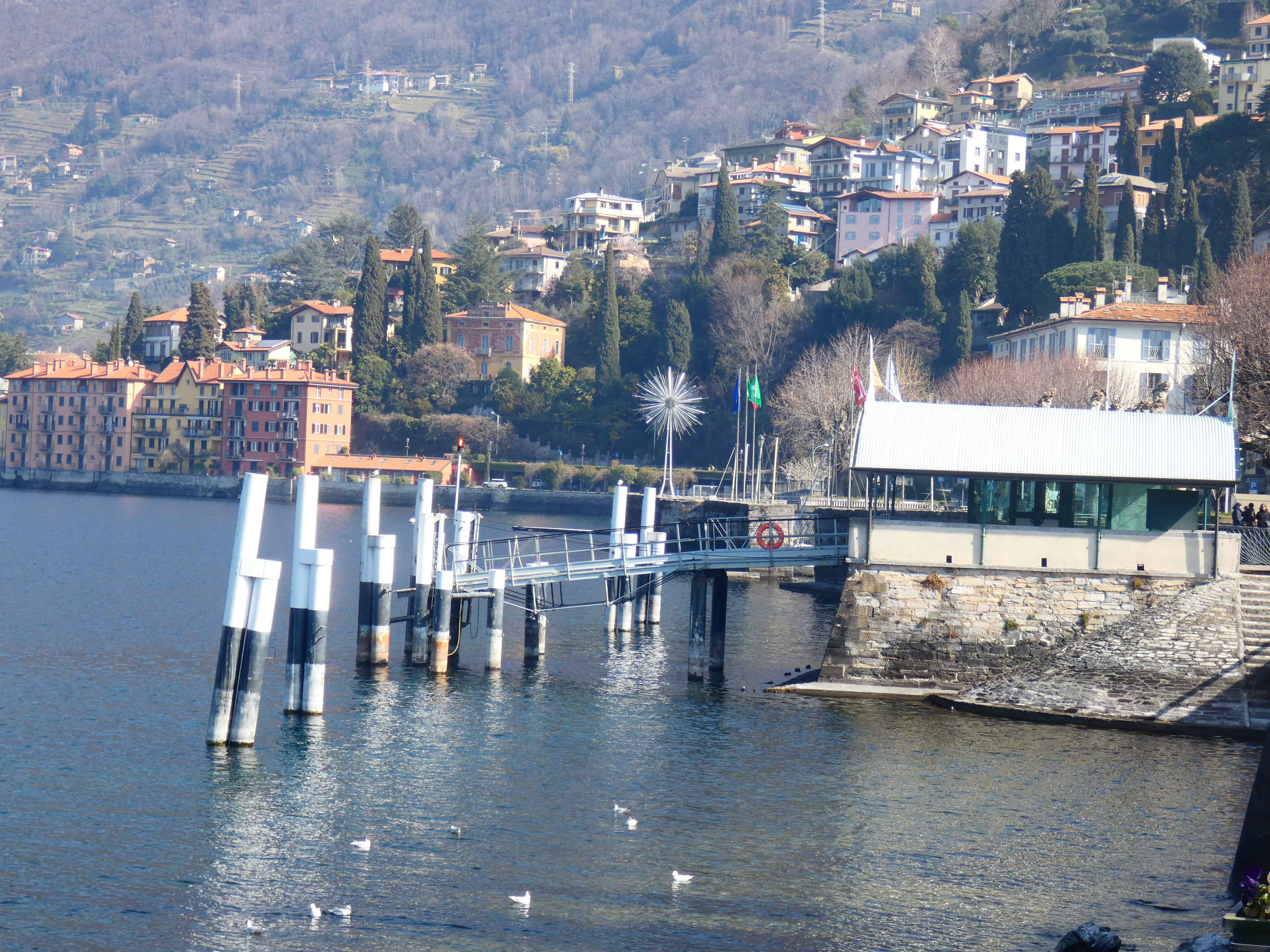 Bellano (LC) : Trilocale in centro paese a 50 mt. dal lago / lungolago.
