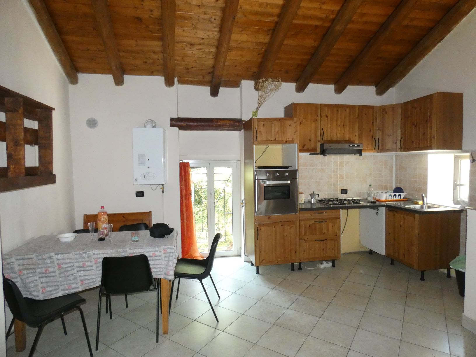 Lezzeno (Co) : Casa indipendente su 2 livelli a due passi dal lago