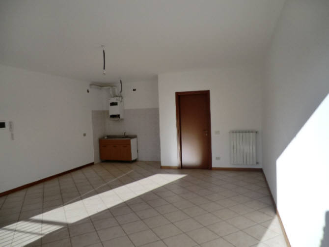 Merone (Co) : Bilocale