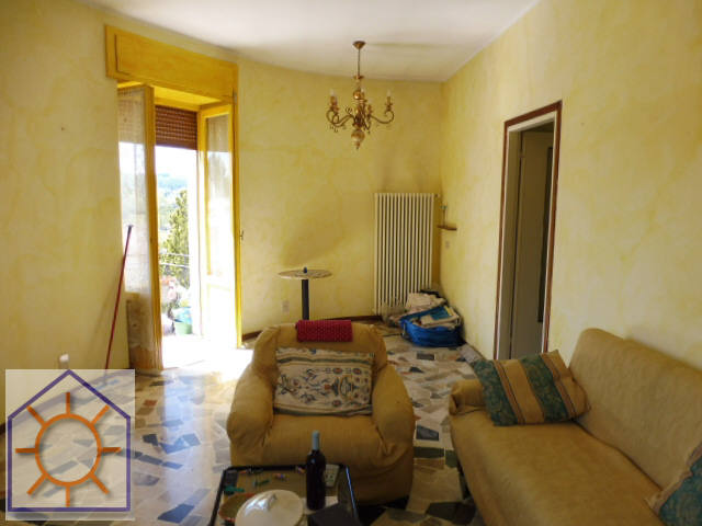 Sirone (Co) : trilocale con posto auto