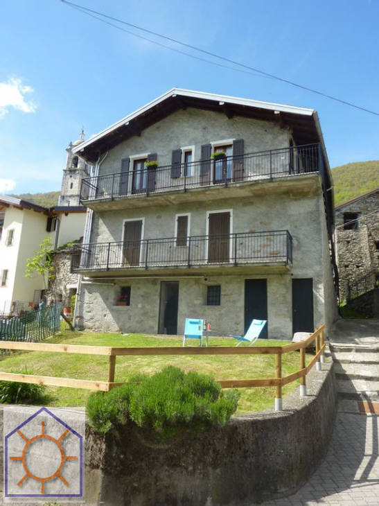 Livo(CO) : Appartamento in casa indipendente